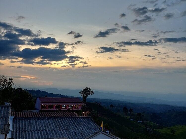 پانسیون Casa Helena