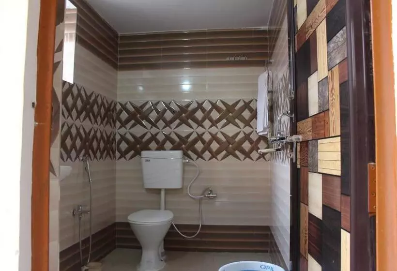 ペンション Neerja Guest House