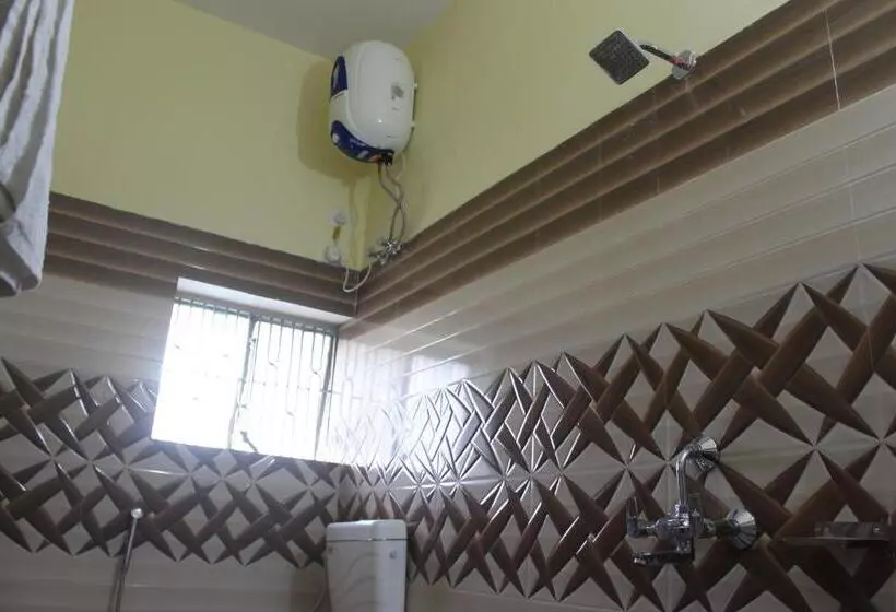 ペンション Neerja Guest House