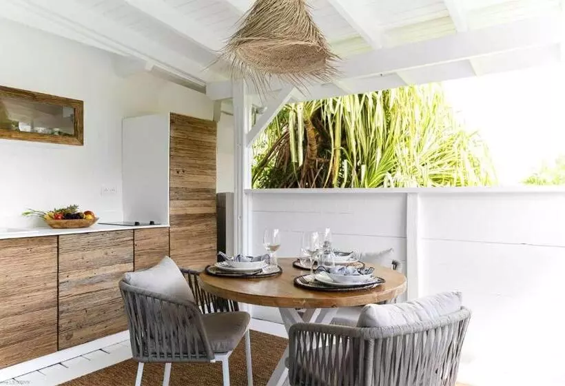 پانسیون Pomme Cannelle   Luxury Suites & Spa