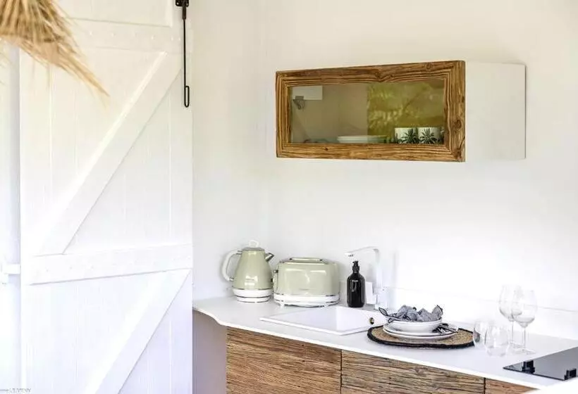 پانسیون Pomme Cannelle   Luxury Suites & Spa