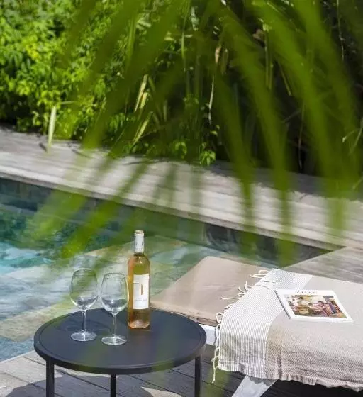 پانسیون Pomme Cannelle   Luxury Suites & Spa