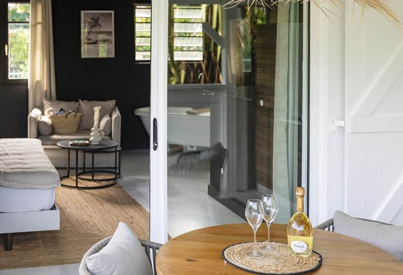 پانسیون Pomme Cannelle Luxury Suites & Spa