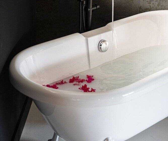 پانسیون Pomme Cannelle Luxury Suites & Spa