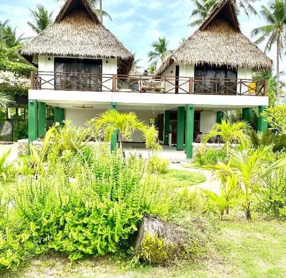 پانسیون Private Beachfront Villa In Siargao