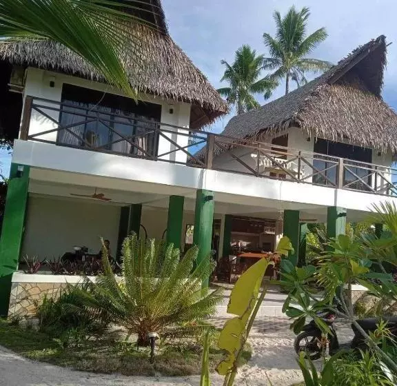 پانسیون Private Beachfront Villa In Siargao