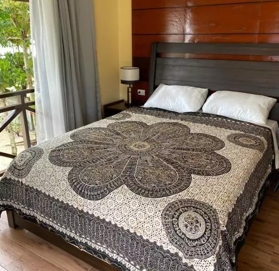 پانسیون Private Beachfront Villa In Siargao