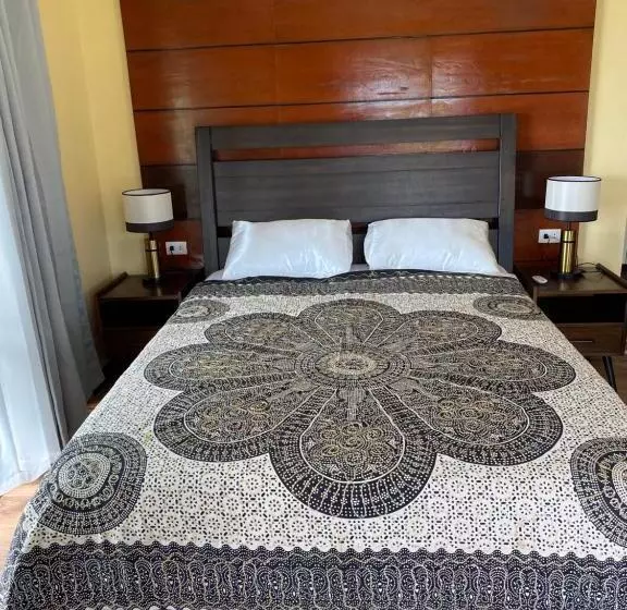 پانسیون Private Beachfront Villa In Siargao
