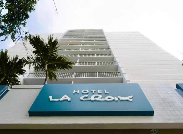 Suites At La Croix Hotel Honolulu Hi