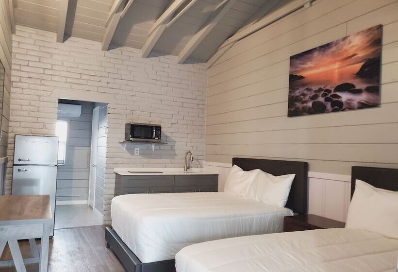 فندق Hollywood Gardens Inn & Suites