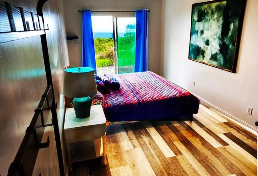 هتل Aeolian Ranch Guest House