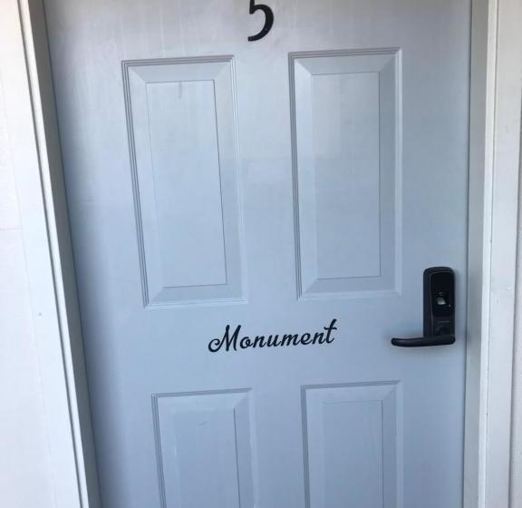 호텔 Castle Creek Manor