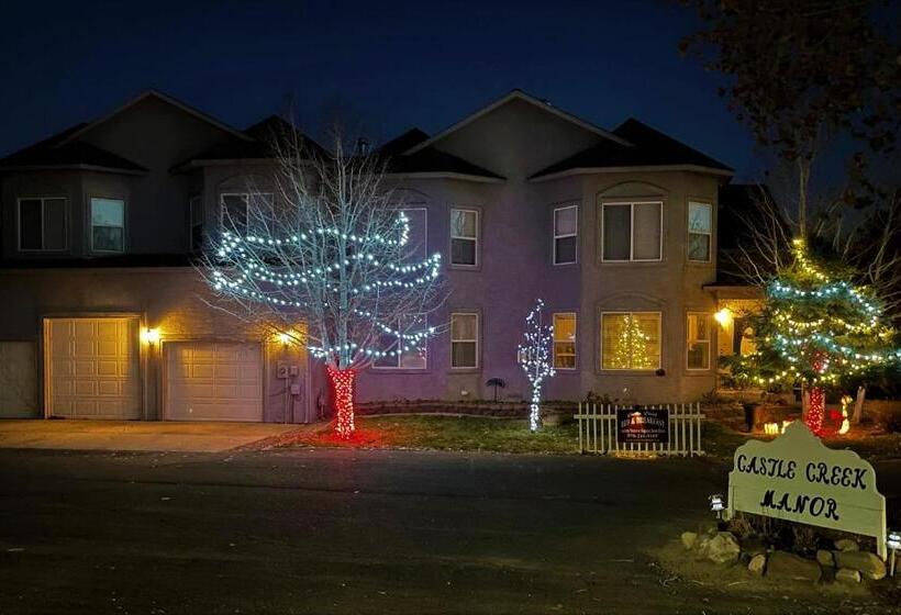 호텔 Castle Creek Manor