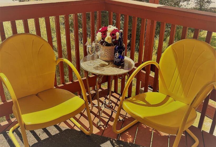 호텔 Castle Creek Manor