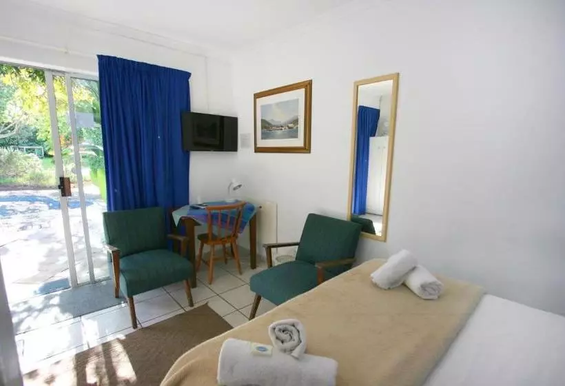Hotelli Clouds Guest House