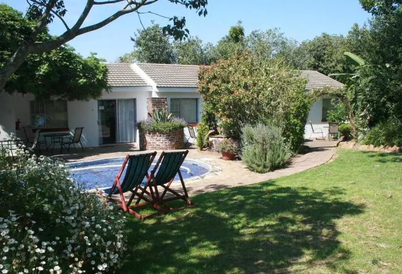 Hotelli Clouds Guest House