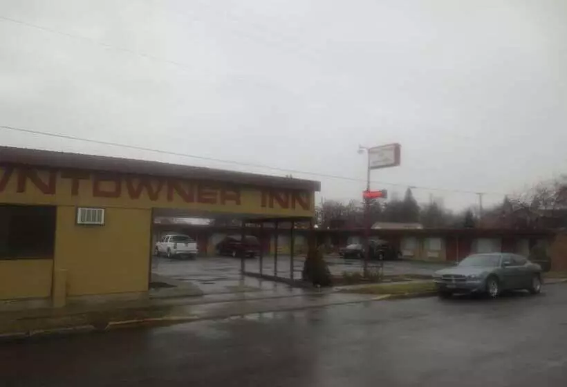 Hotelli Downtowner Inn