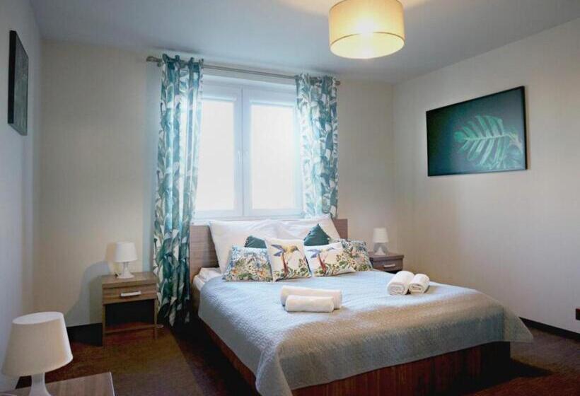 فندق Garden Zajazd