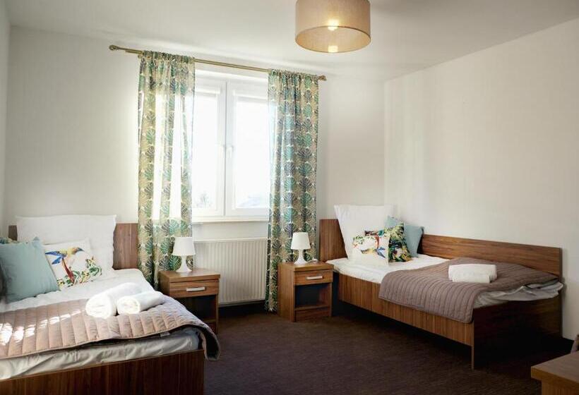 فندق Garden Zajazd