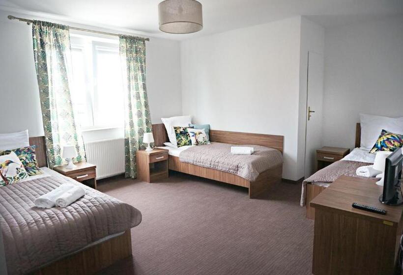 فندق Garden Zajazd