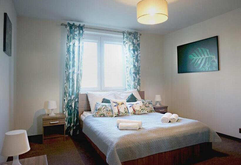 فندق Garden Zajazd