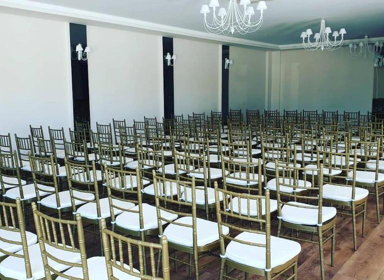 فندق Garden Zajazd