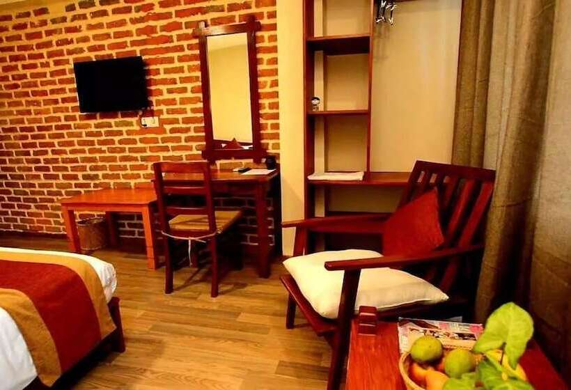 هتل Golden Temple Inn