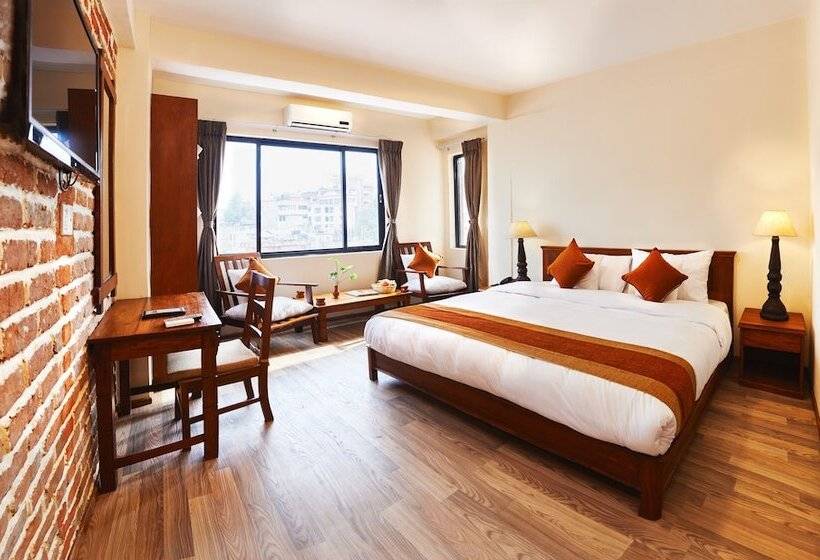 هتل Golden Temple Inn