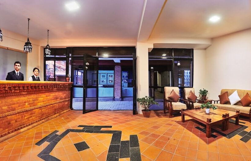 هتل Golden Temple Inn