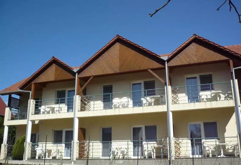 ホテル Jankó Apartmanház