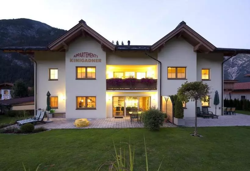 ホテル Kinigadner Appartements