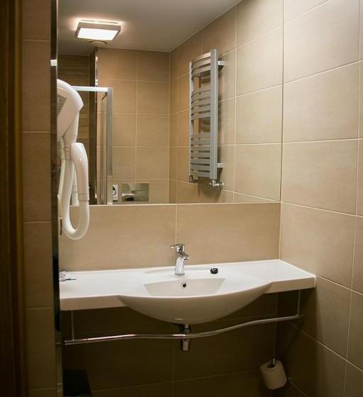 בית מלון כפרי Korona