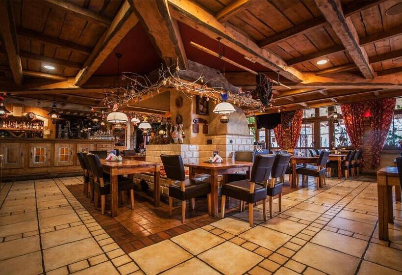 בית מלון כפרי Korona