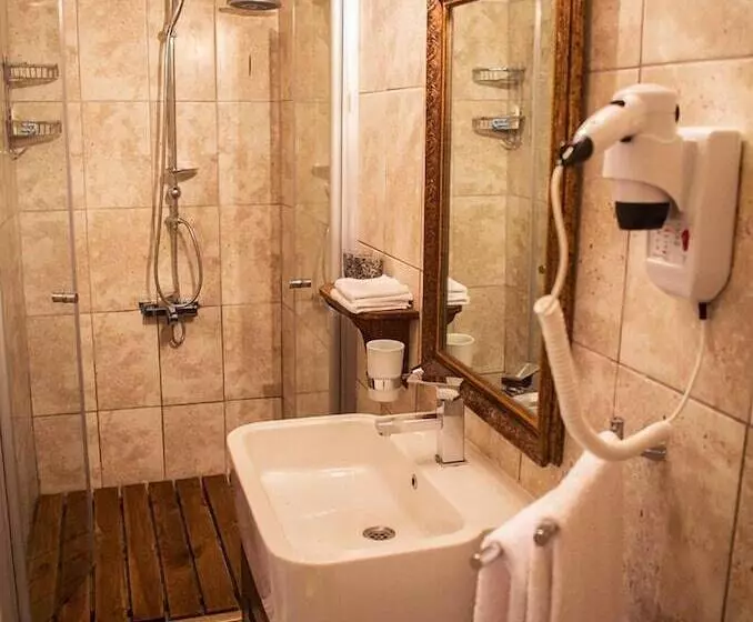 هتل Kyrenia Palace Boutique