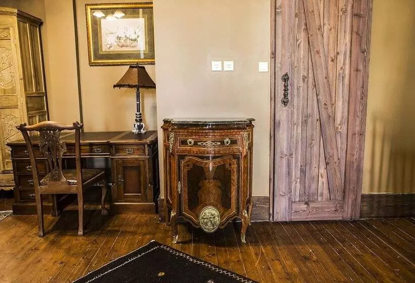 هتل Kyrenia Palace Boutique
