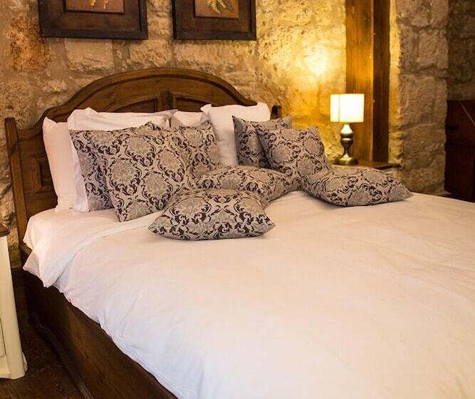 Отель Kyrenia Palace Boutique