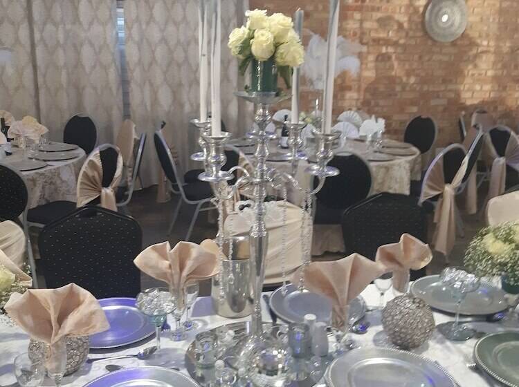 Отель Mannah Guest Lodge