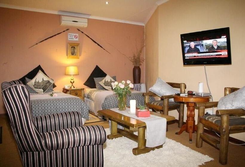 Отель Mannah Guest Lodge