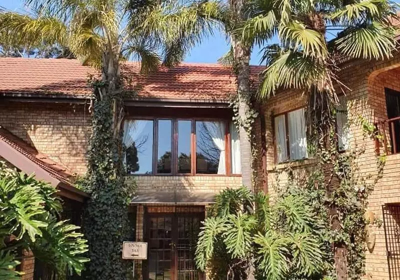 ホテル Mannah Guest Lodge