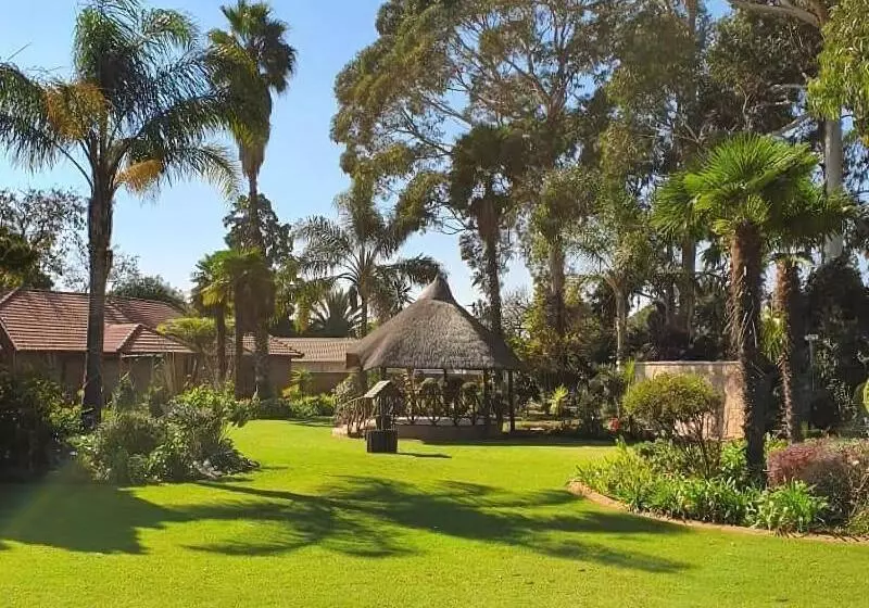 ホテル Mannah Guest Lodge