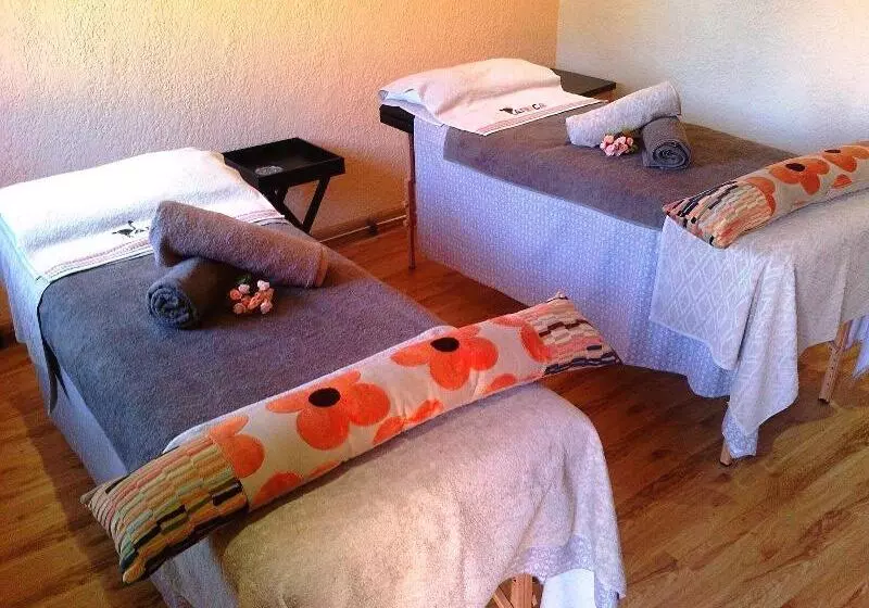 ホテル Mannah Guest Lodge