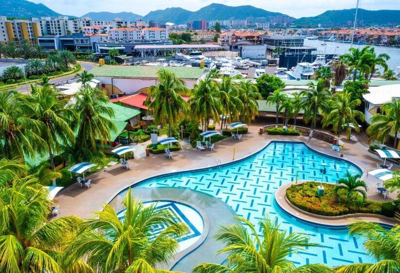 هتل Marina  Aqua Vi Suites