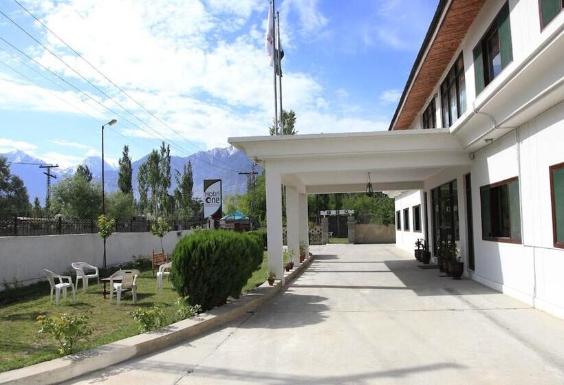 هتل One Skardu