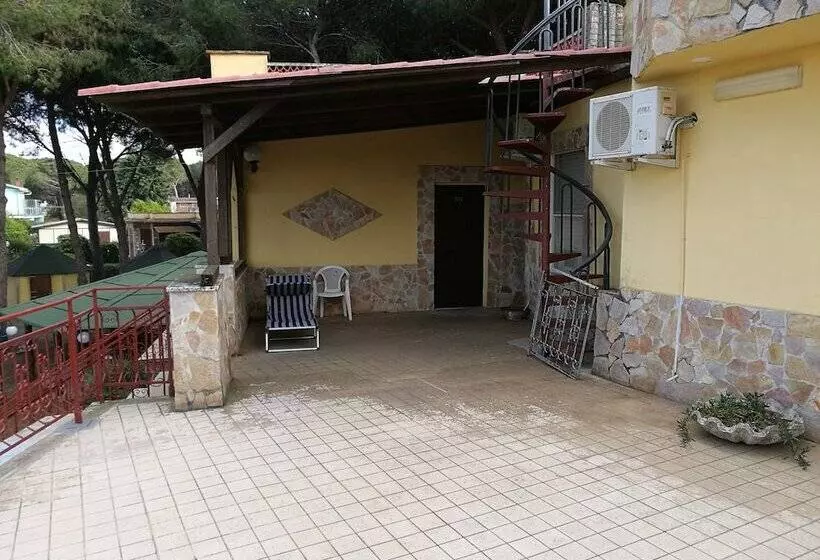 Hotelli Paradiso