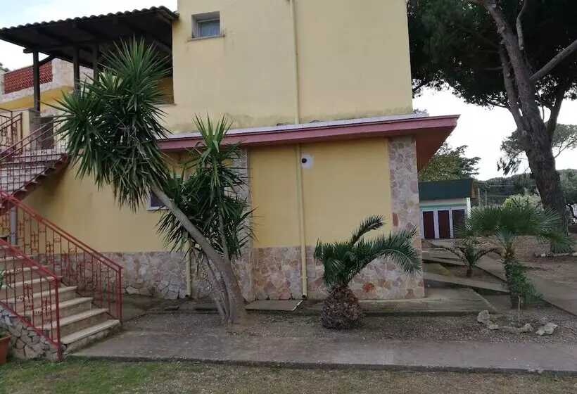 Hotelli Paradiso