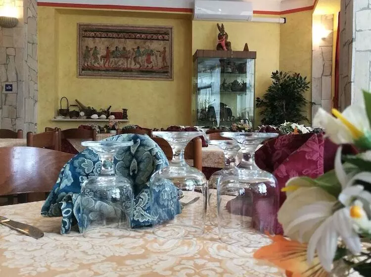 Hotelli Paradiso