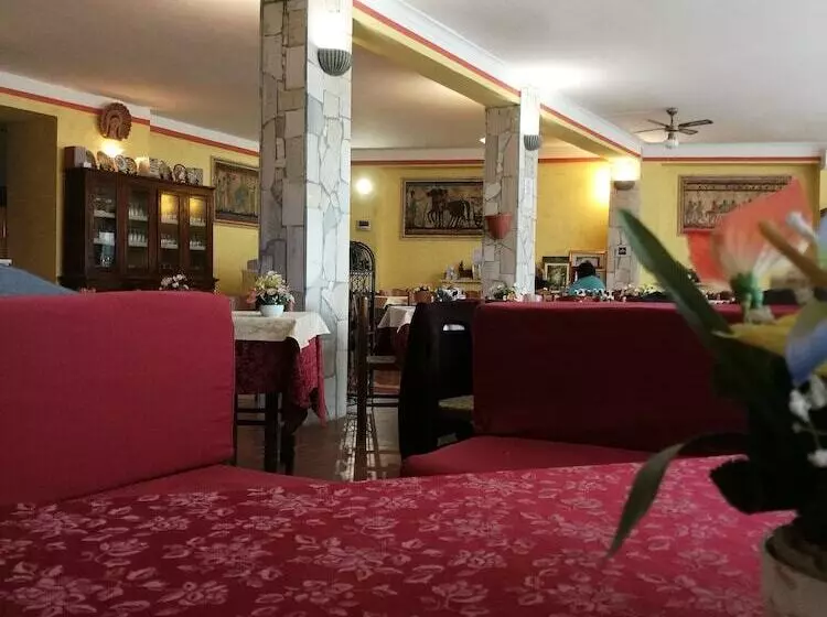 Hotelli Paradiso