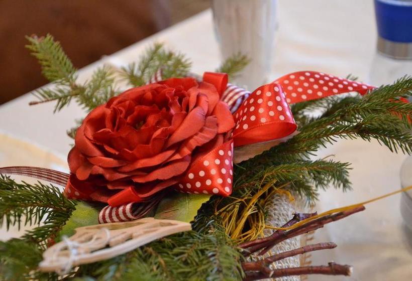 בית מלון כפרי Pod Dębem