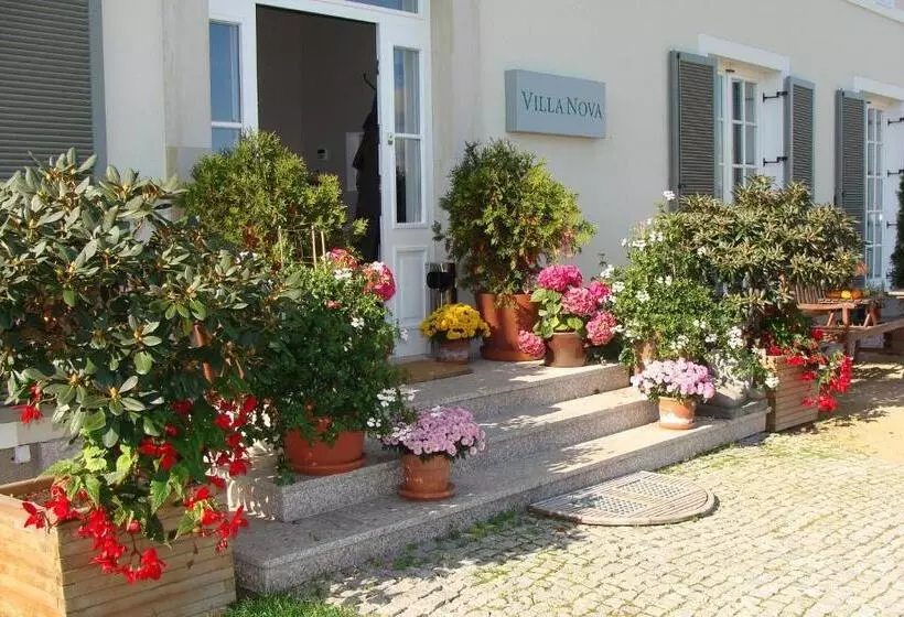 Hotelli Rezydencja Villa Nova