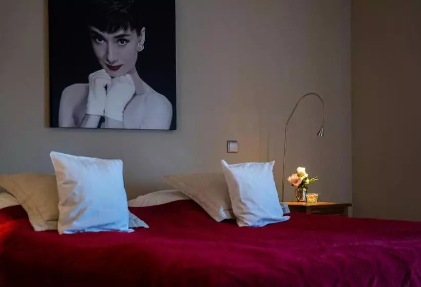 Hotelli Rezydencja Villa Nova